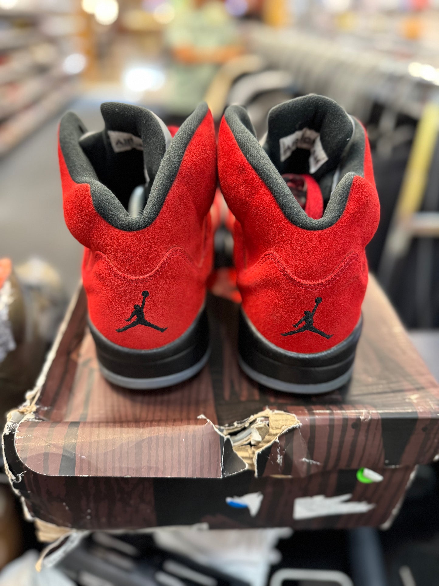 *USED* Jordan 5 Retro Raging Bull Red (2021)