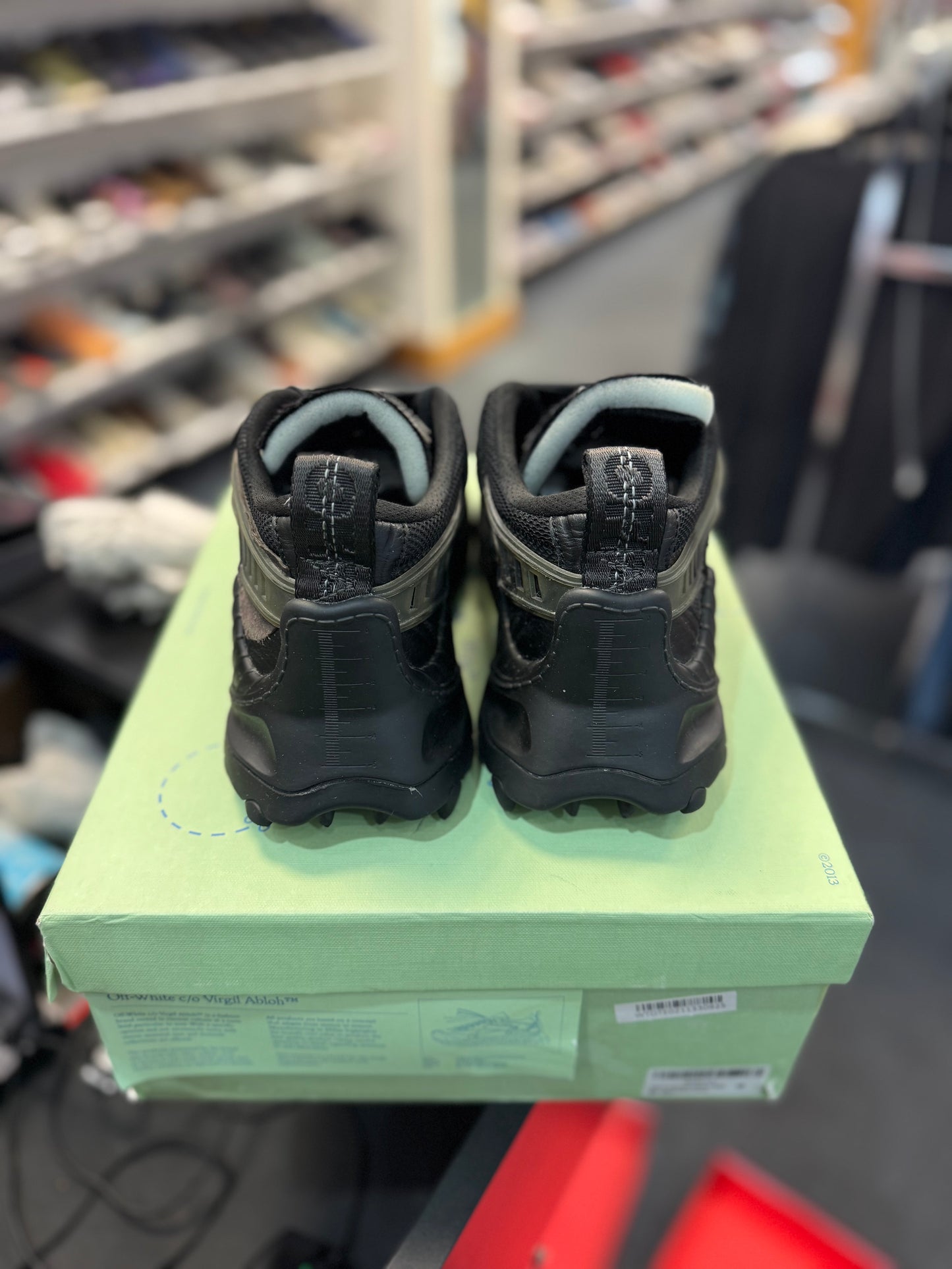 *USED* OFF-WHITE Odsy-1000 Black SS22