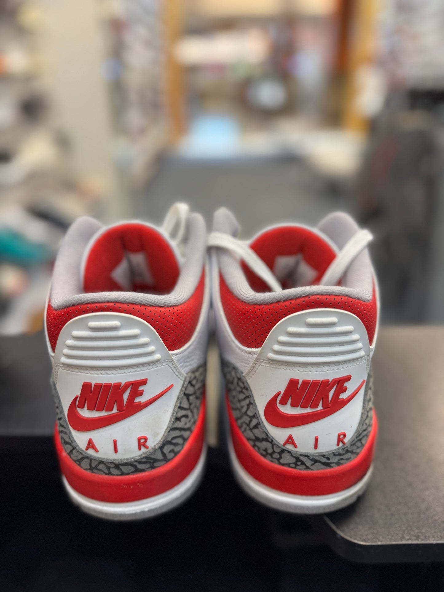 *USED* Jordan 3 Retro Fire Red (2022)