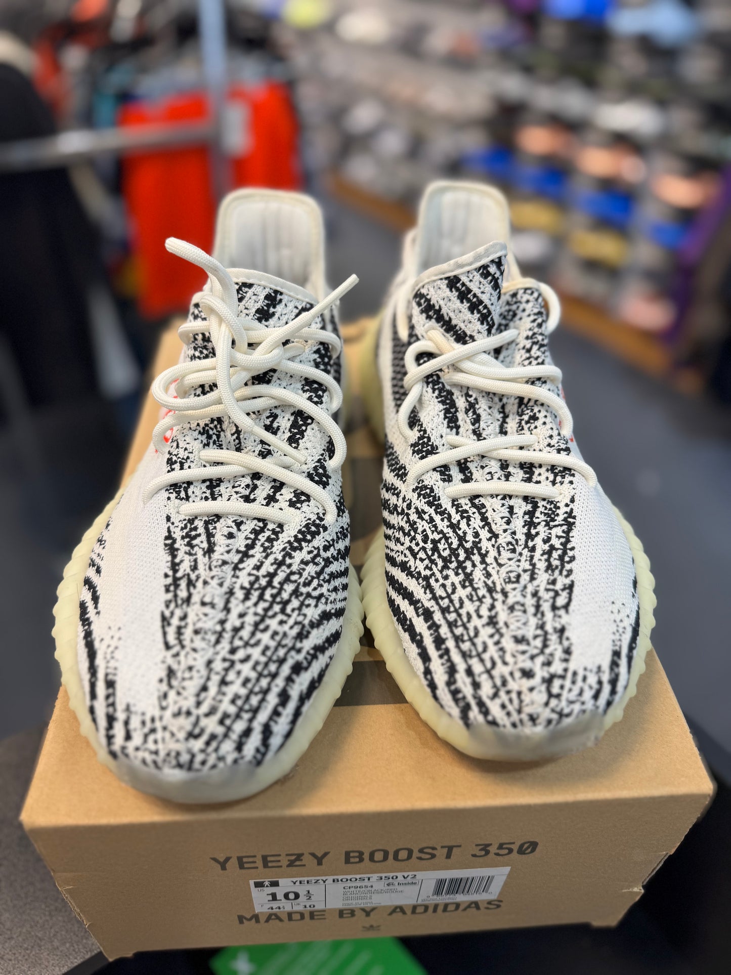 *USED* adidas Yeezy Boost 350 V2
