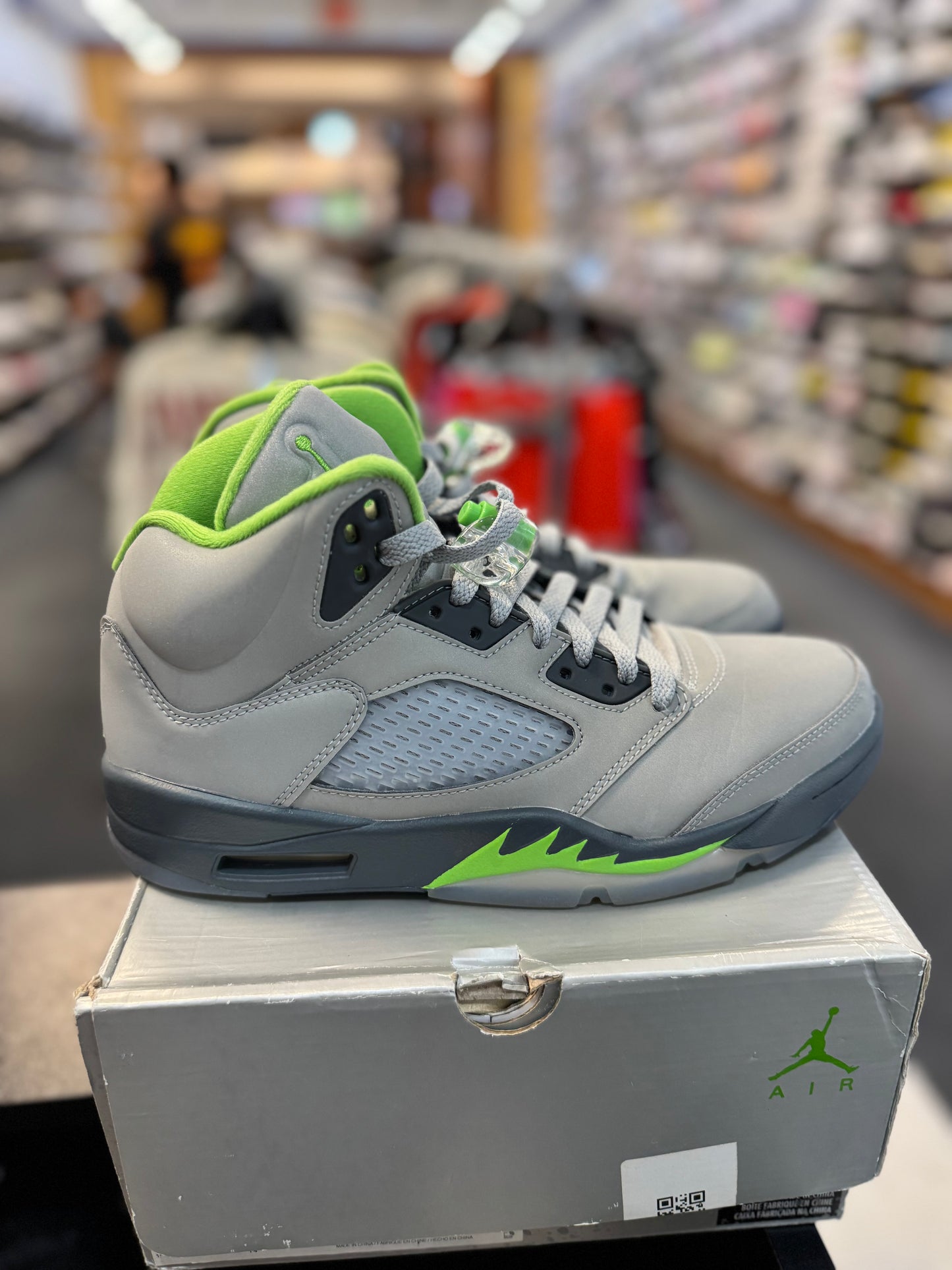 *USED* Jordan 5 Retro Green Bean