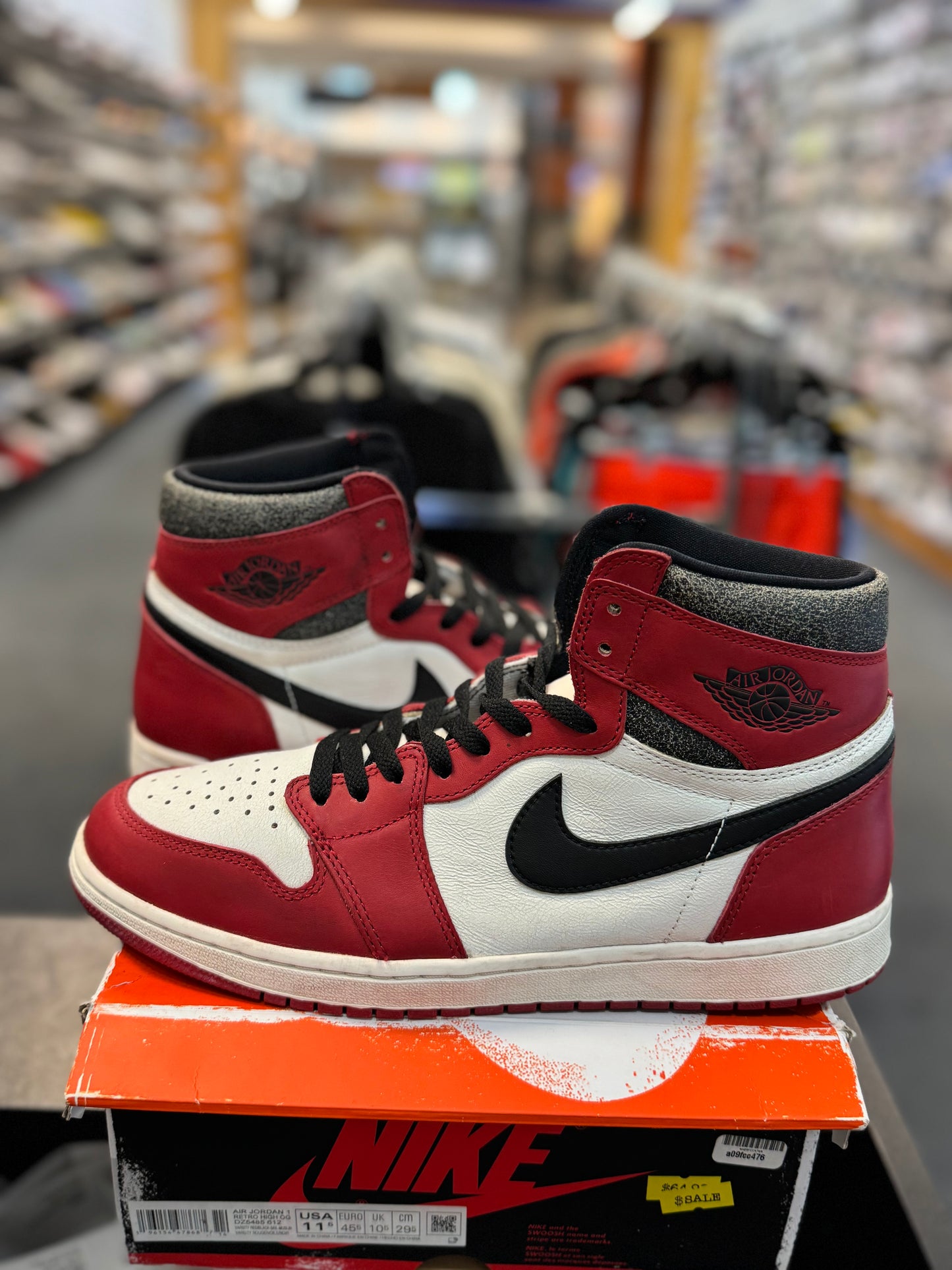 *USED* Jordan 1 Retro High OG Chicago Lost and Found
