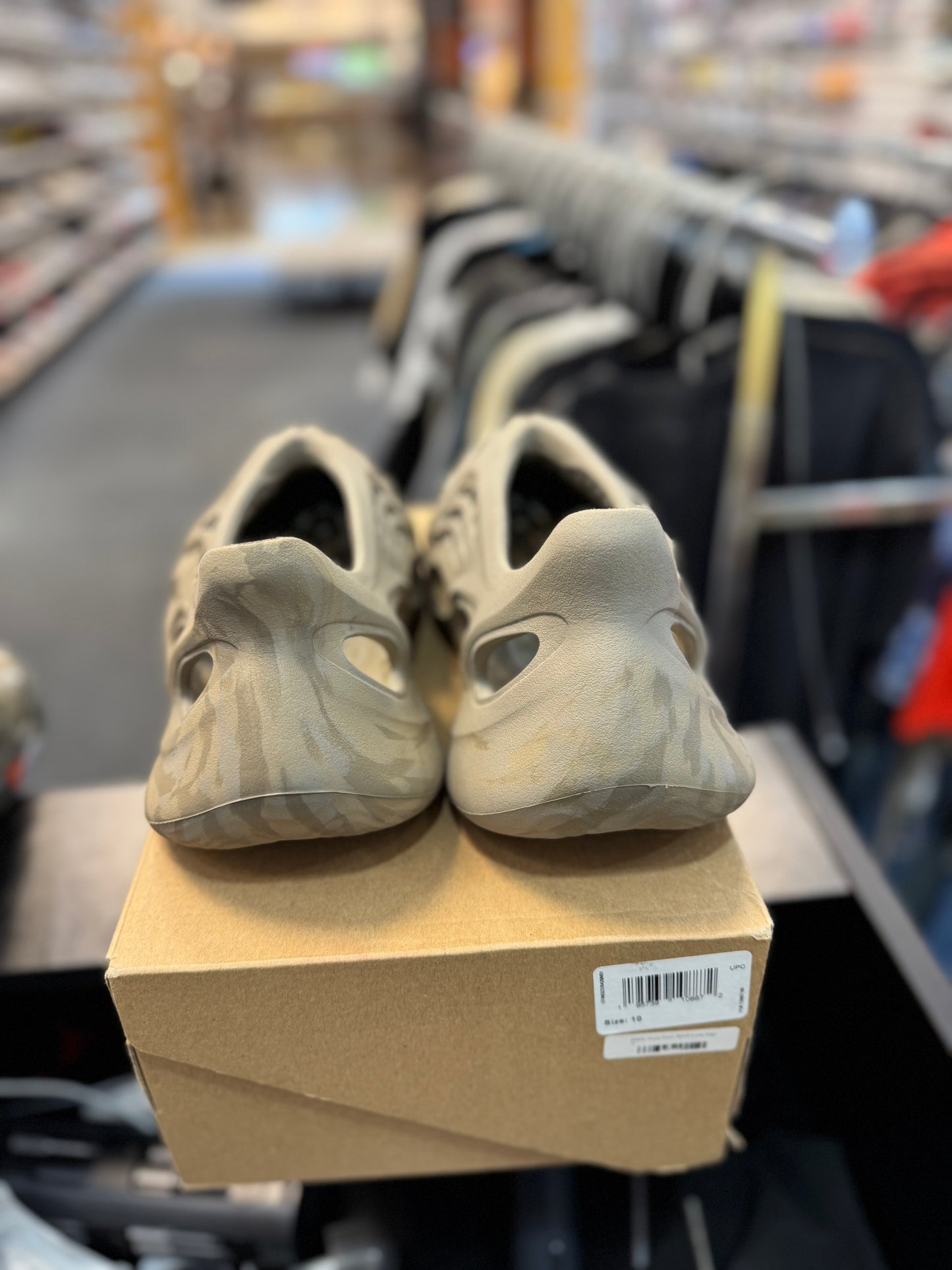 *USED* adidas Yeezy Foam RNNR Stone Sage