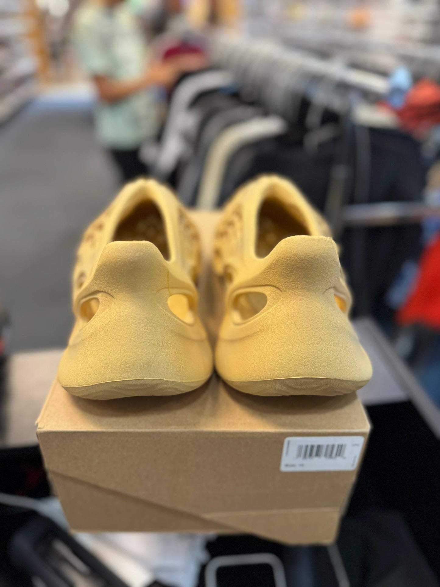 *USED* adidas Yeezy Foam RNR Desert Sand