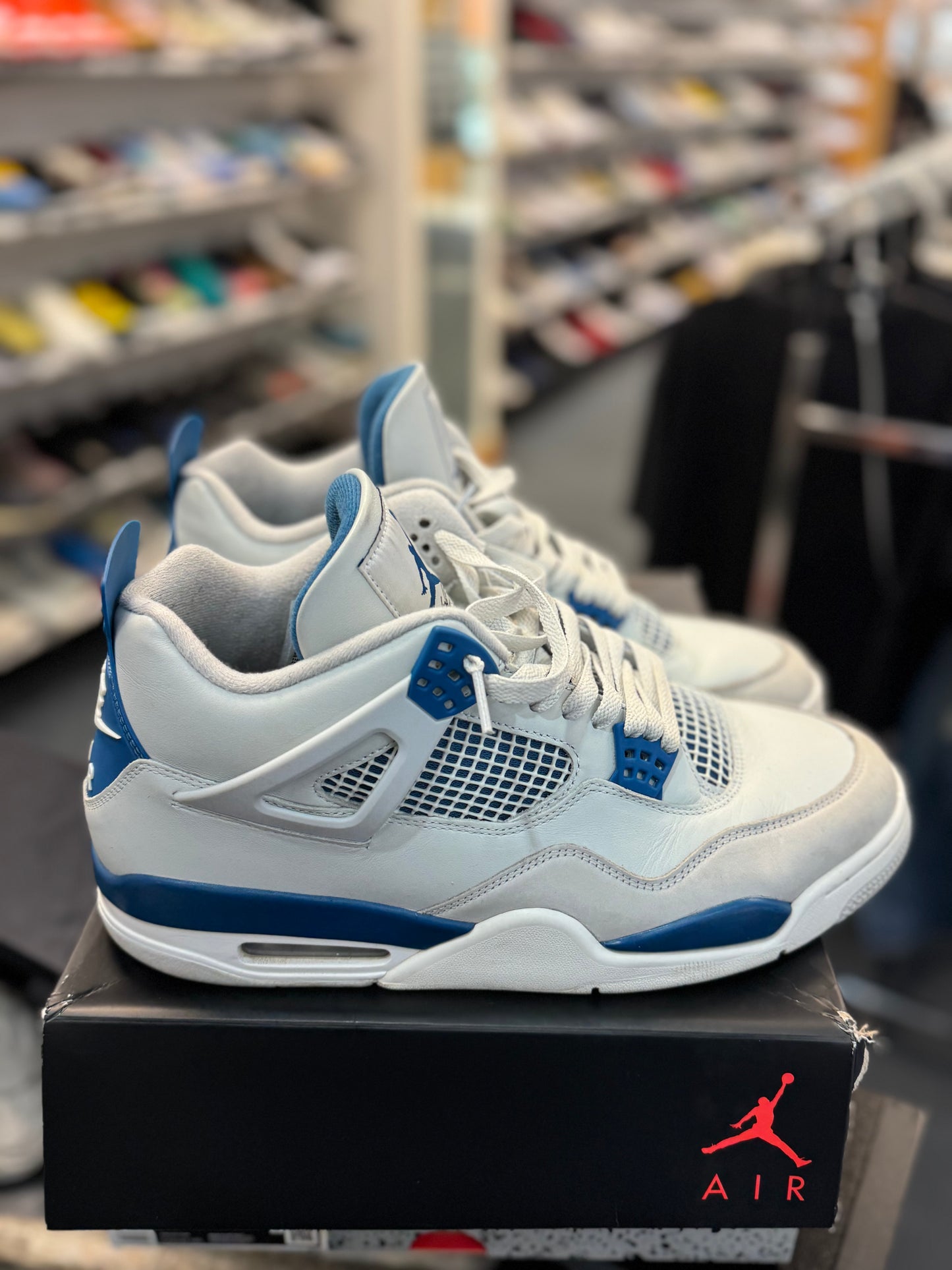 *USED* Jordan 4 Retro Military Blue