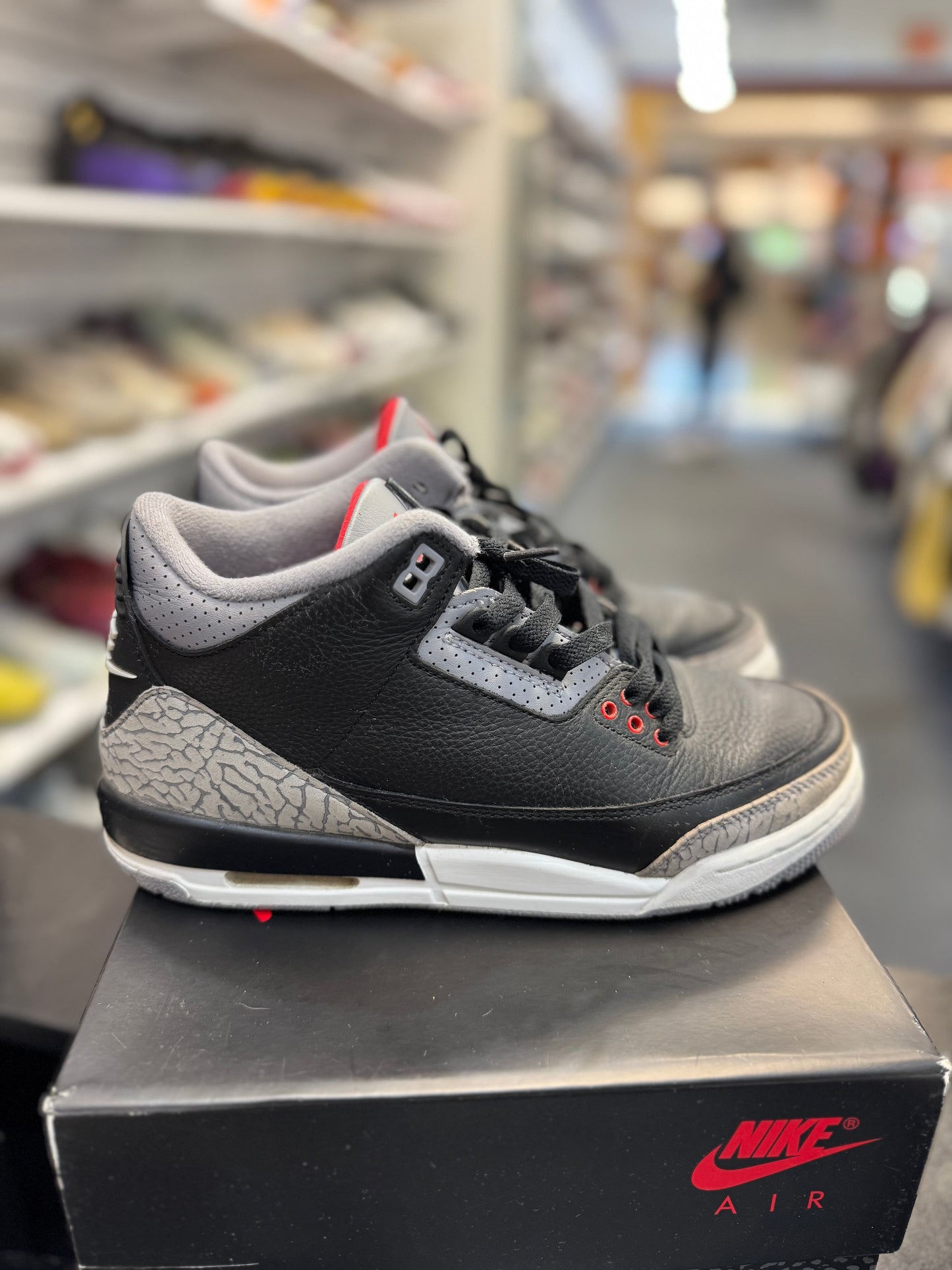 *USED* Jordan 3 Retro Black Cement (2024) (GS)