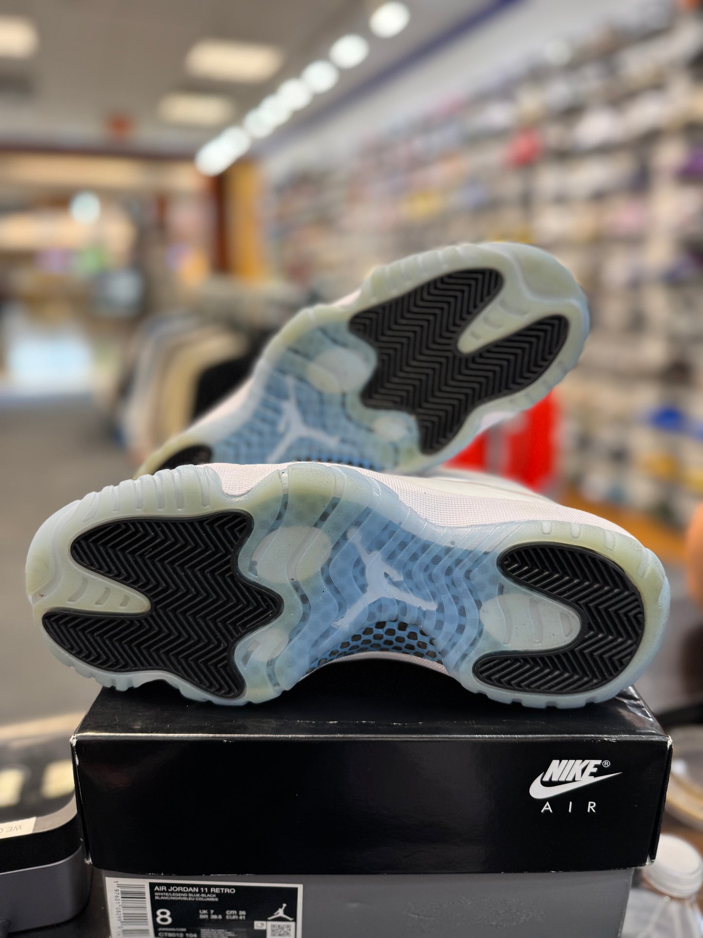 *USED* Jordan 11 Retro Legend Blue (2024)