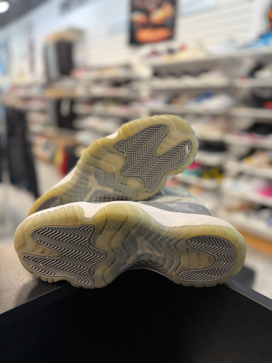 *USED* Jordan 11 Retro Cool Grey (2021)