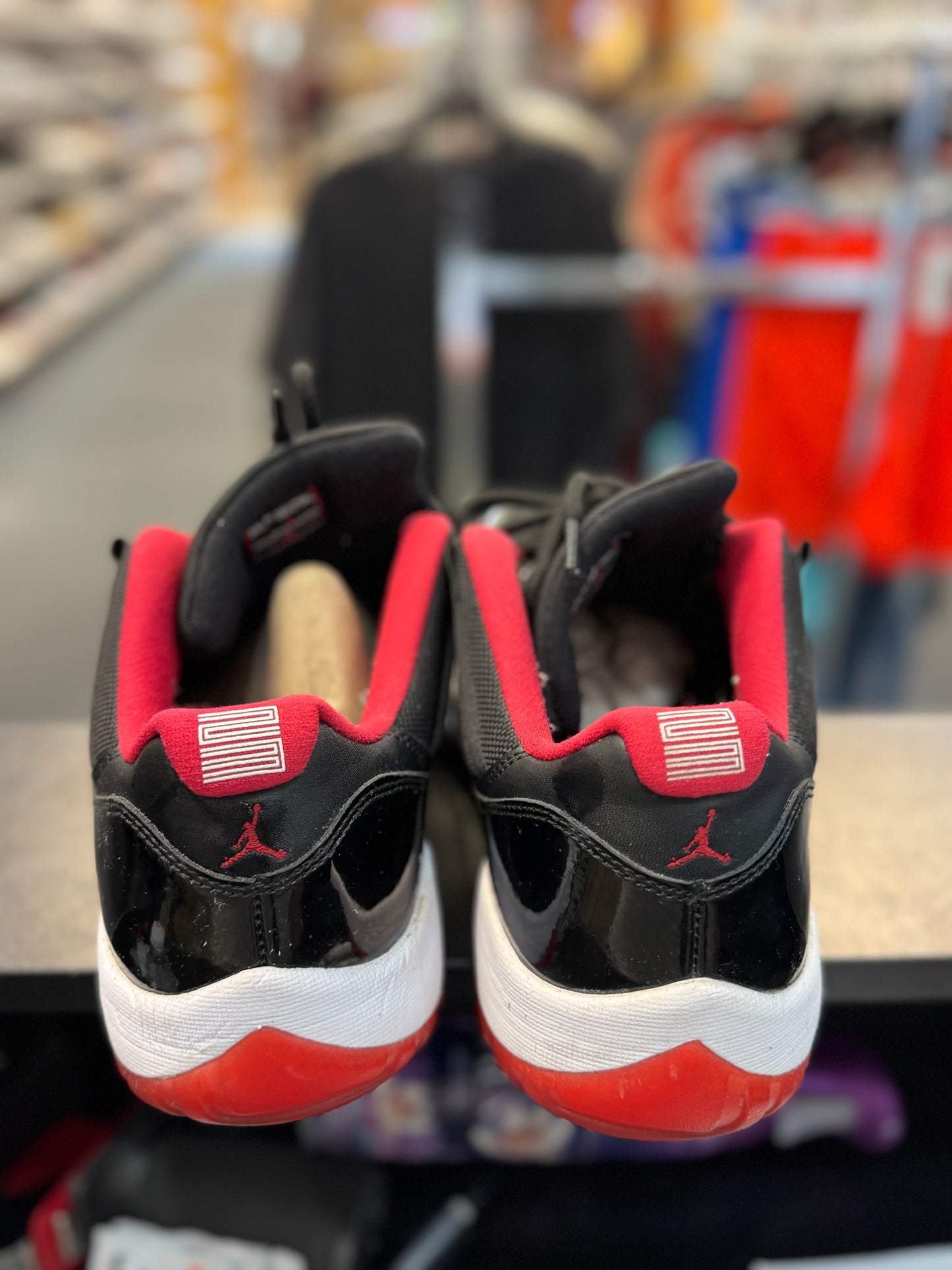 *USED* Jordan 11 Retro Low Bred (2015)