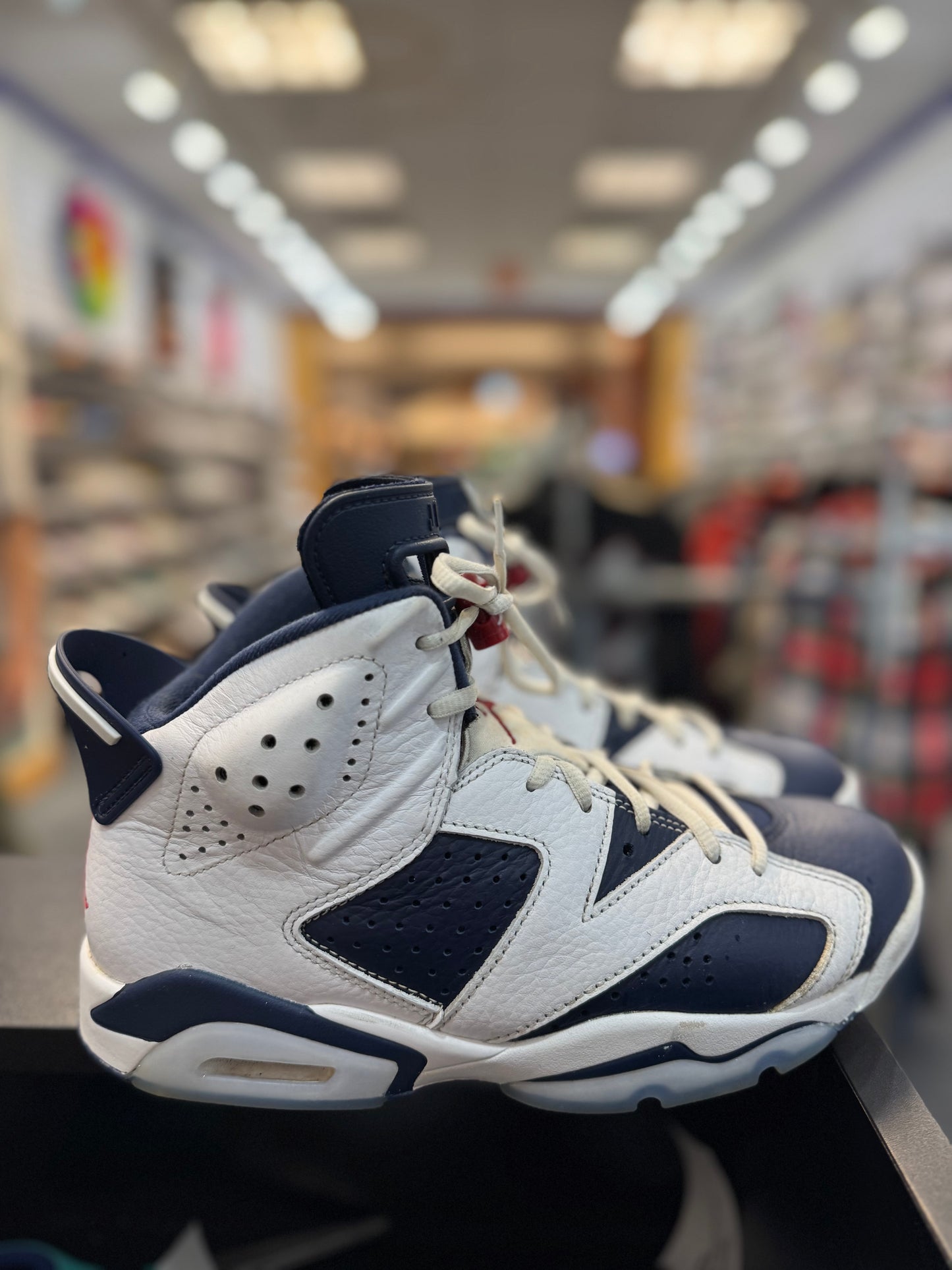 *USED* Jordan 6 Retro Olympic (2024)