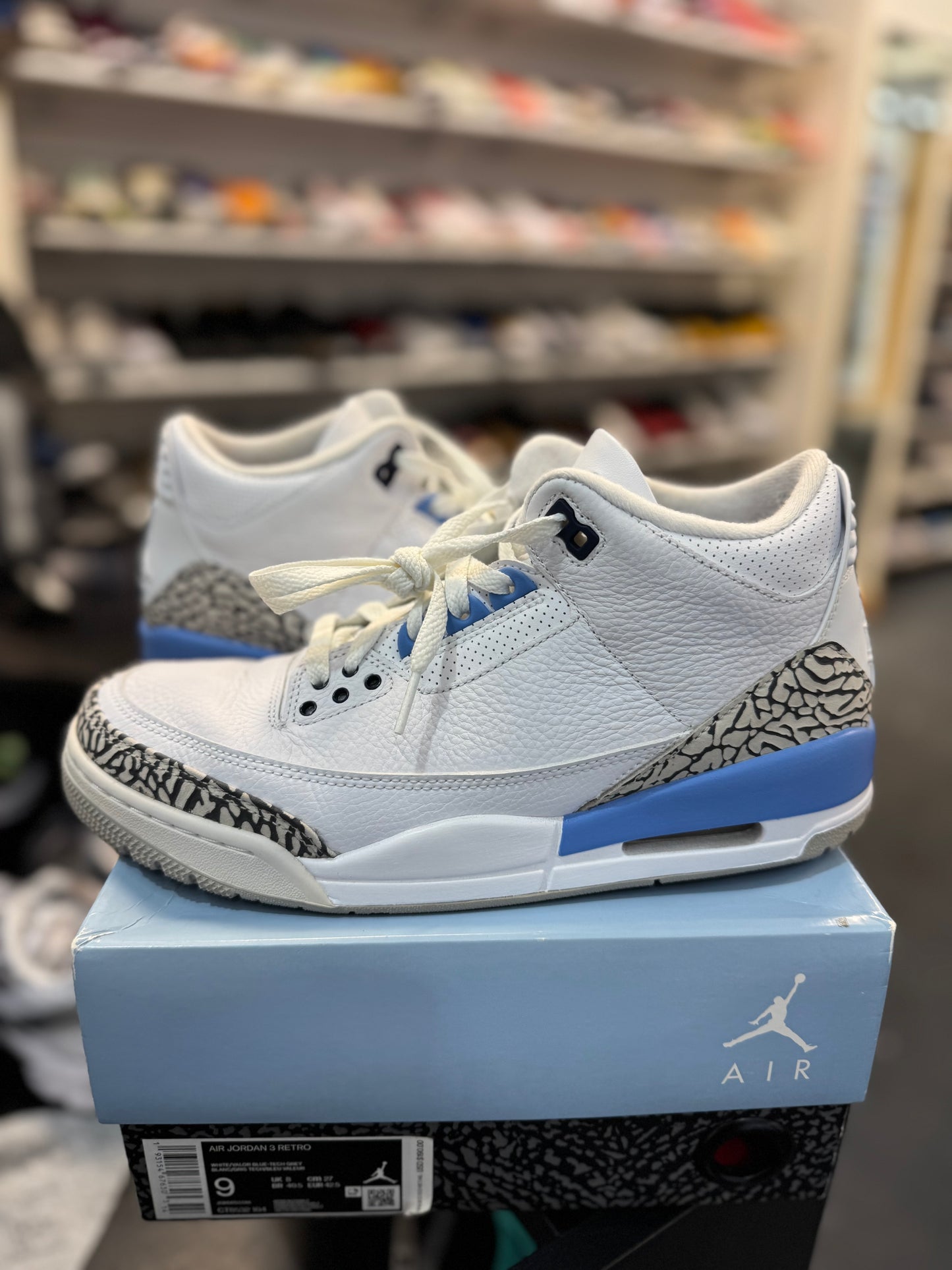 *USED* Jordan 3 Retro UNC (2020)