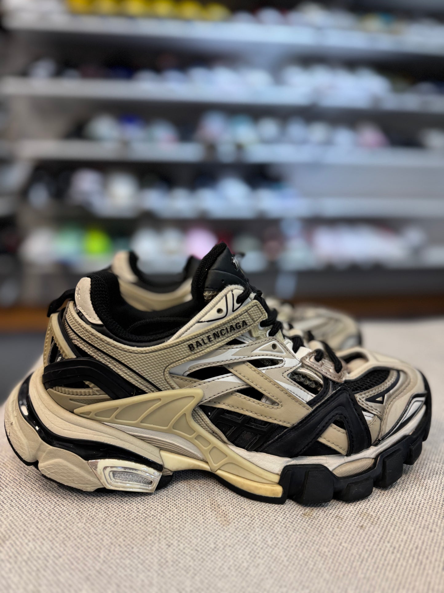 *USED* Balenci Track 2 Beige/Black