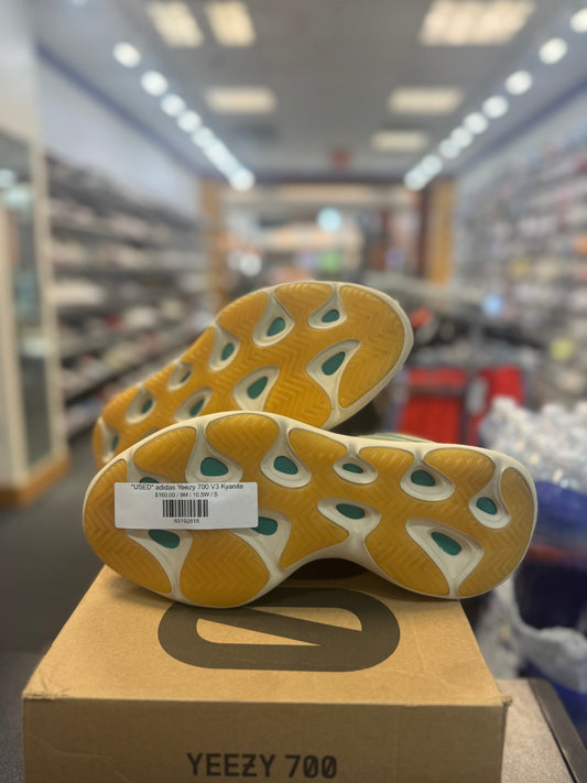 *USED* adidas Yeezy 700 V3 Kyanite