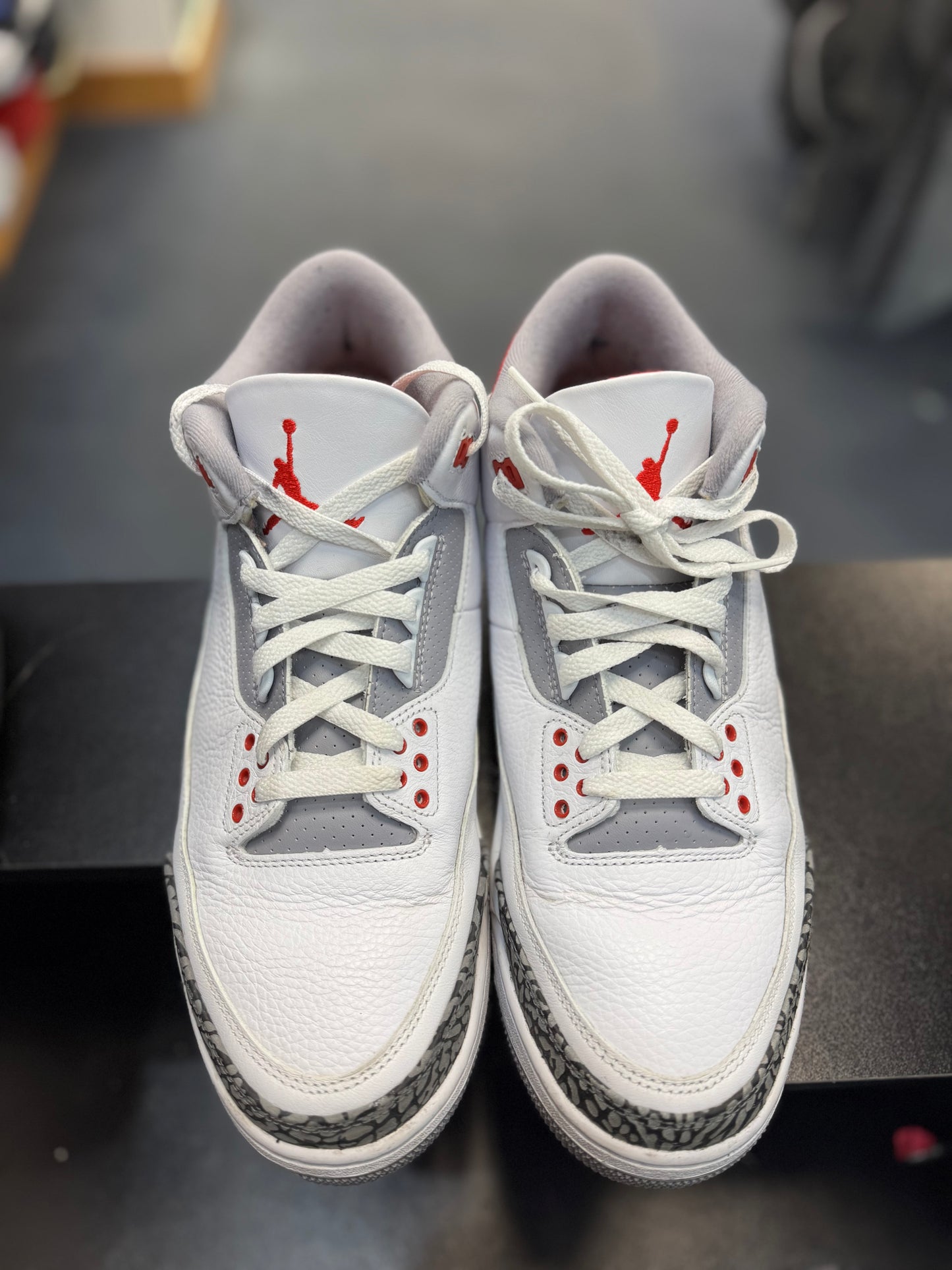 *USED* Jordan 3 Retro Fire Red (2022)