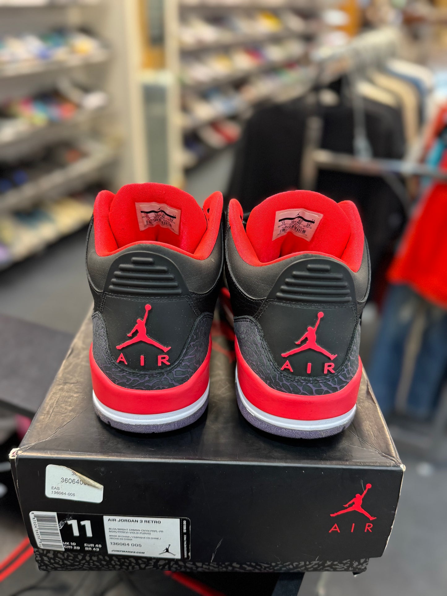*USED* Jordan 3 Retro Crimson