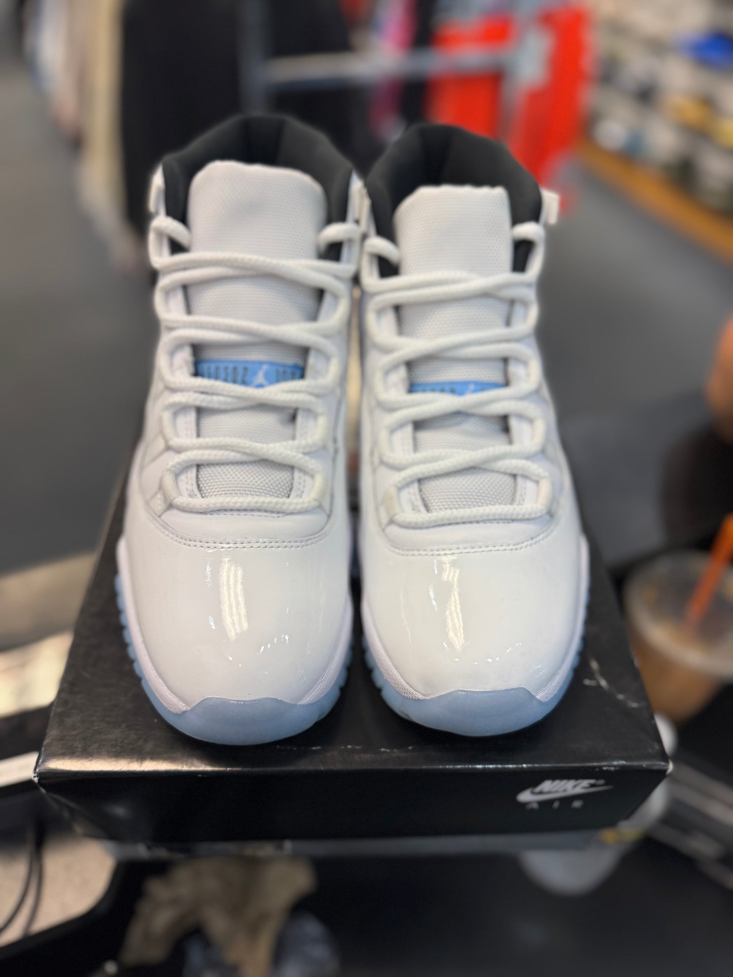 *USED* Jordan 11 Retro Legend Blue (2024)