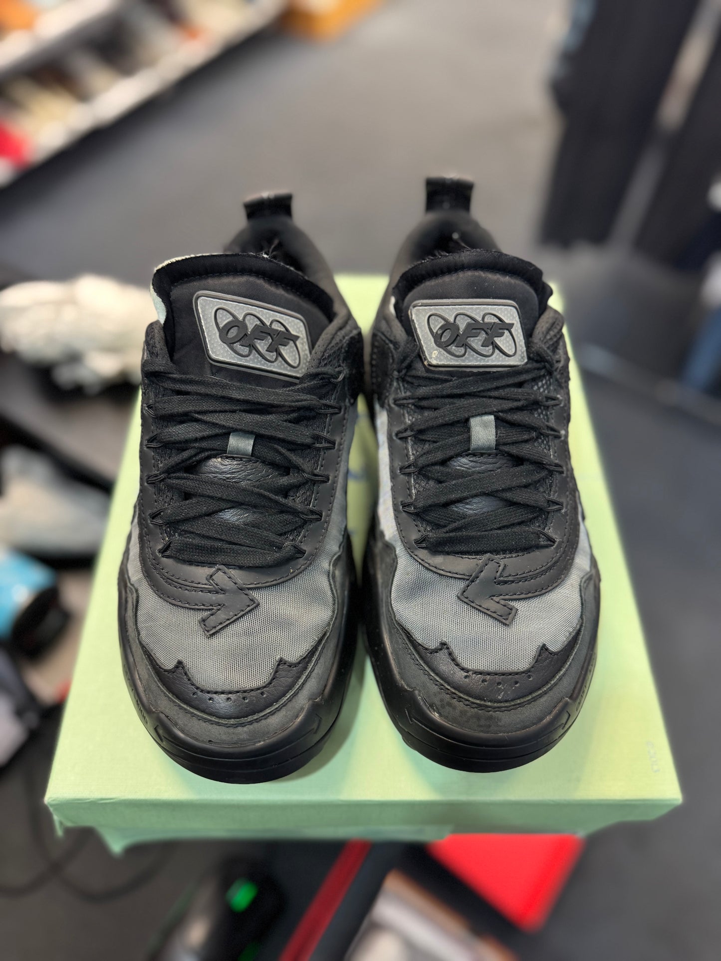 *USED* OFF-WHITE Odsy-1000 Black SS22