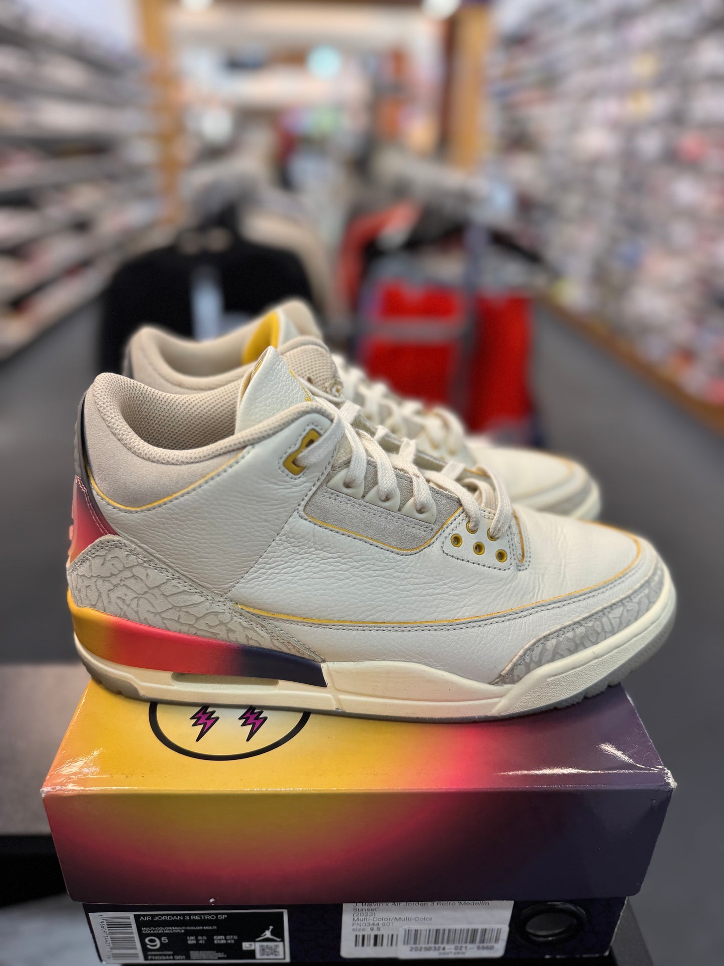 *USED* Jordan 3 Retro SP J Balvin Medellin Sunset