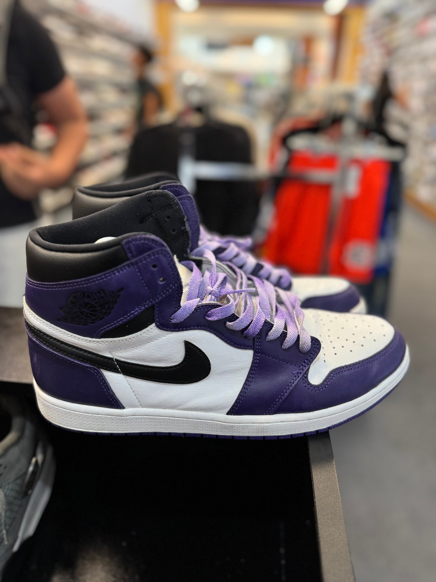 *USED* Jordan 1 Retro High Court Purple White