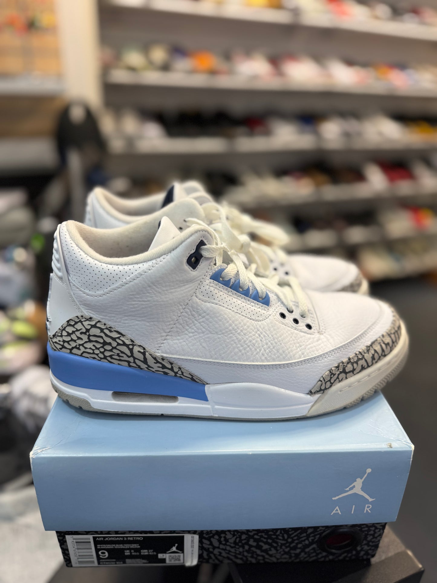*USED* Jordan 3 Retro UNC (2020)