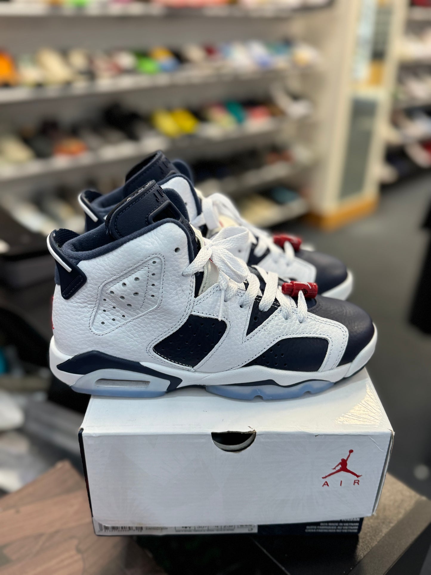 *USED* Jordan 6 Retro Olympic (2024) (GS)
