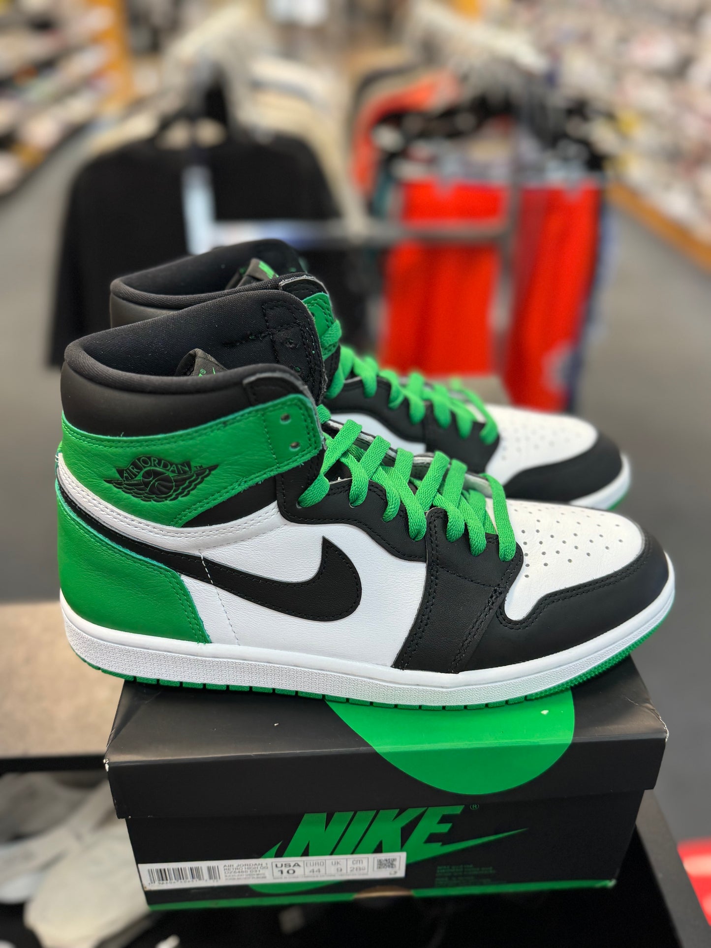 *USED* Jordan 1 Retro High OG Lucky Green