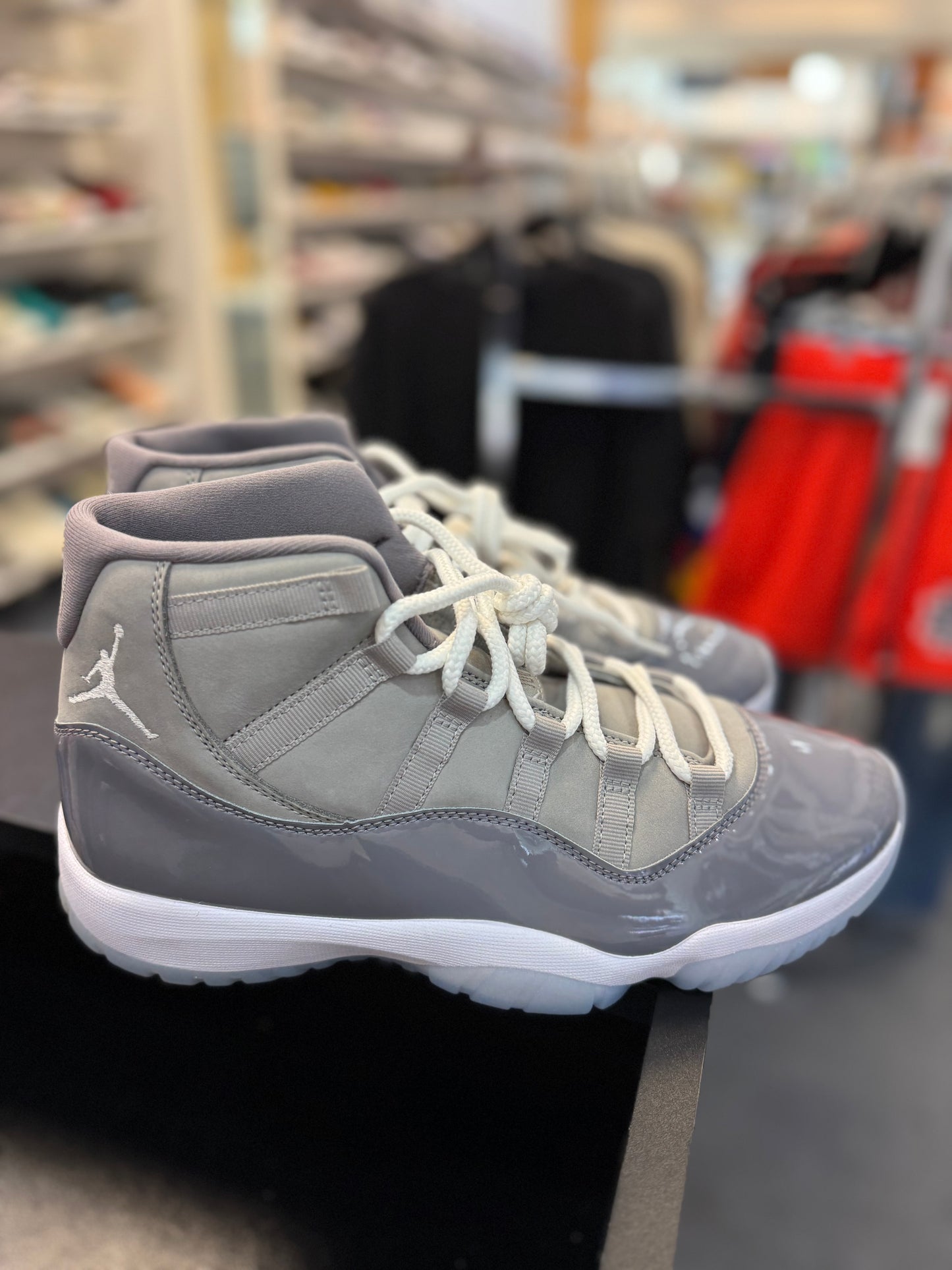 *USED* Jordan 11 Retro Cool Grey (2021)