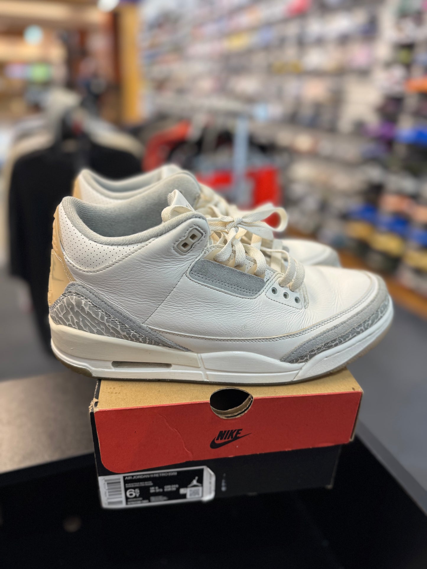 *USED* Jordan 3 Retro Craft Ivory