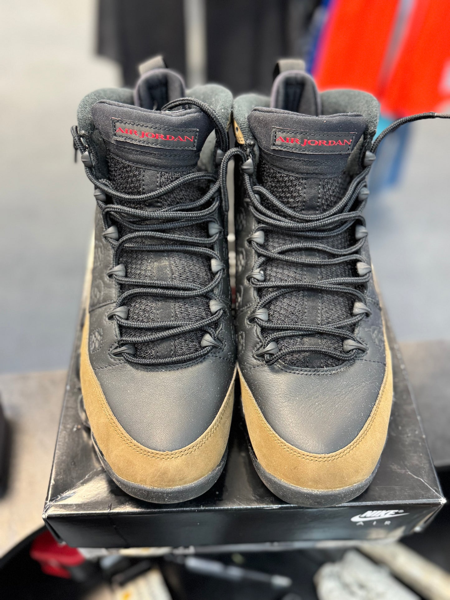 *USED* Jordan 9 Retro Olive (2024)