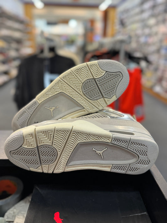 *USED* Jordan 4 Retro Frozen Moments