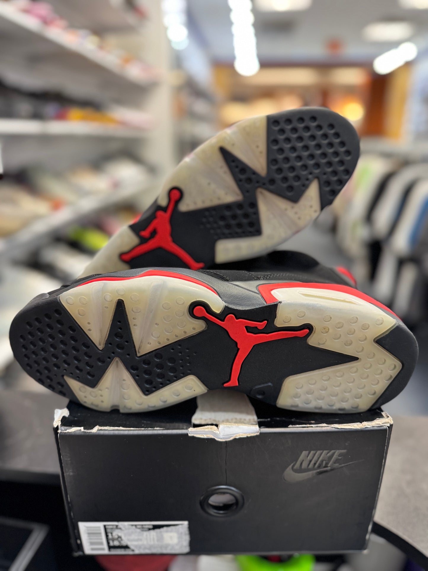 *USED* Jordan 6 Retro Black Infrared (2019)