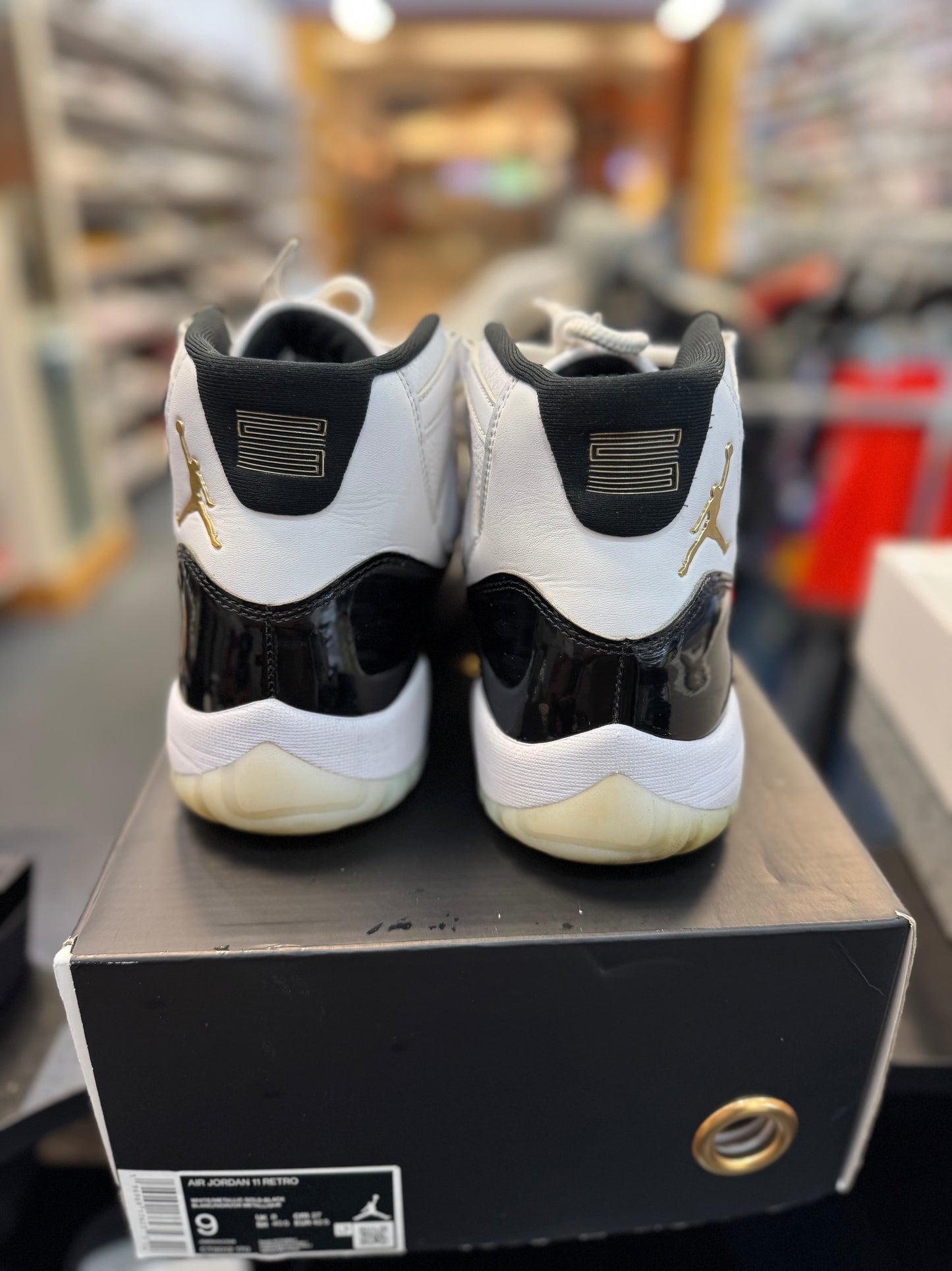 *USED* Jordan 11 Retro DMP Gratitude (2023)