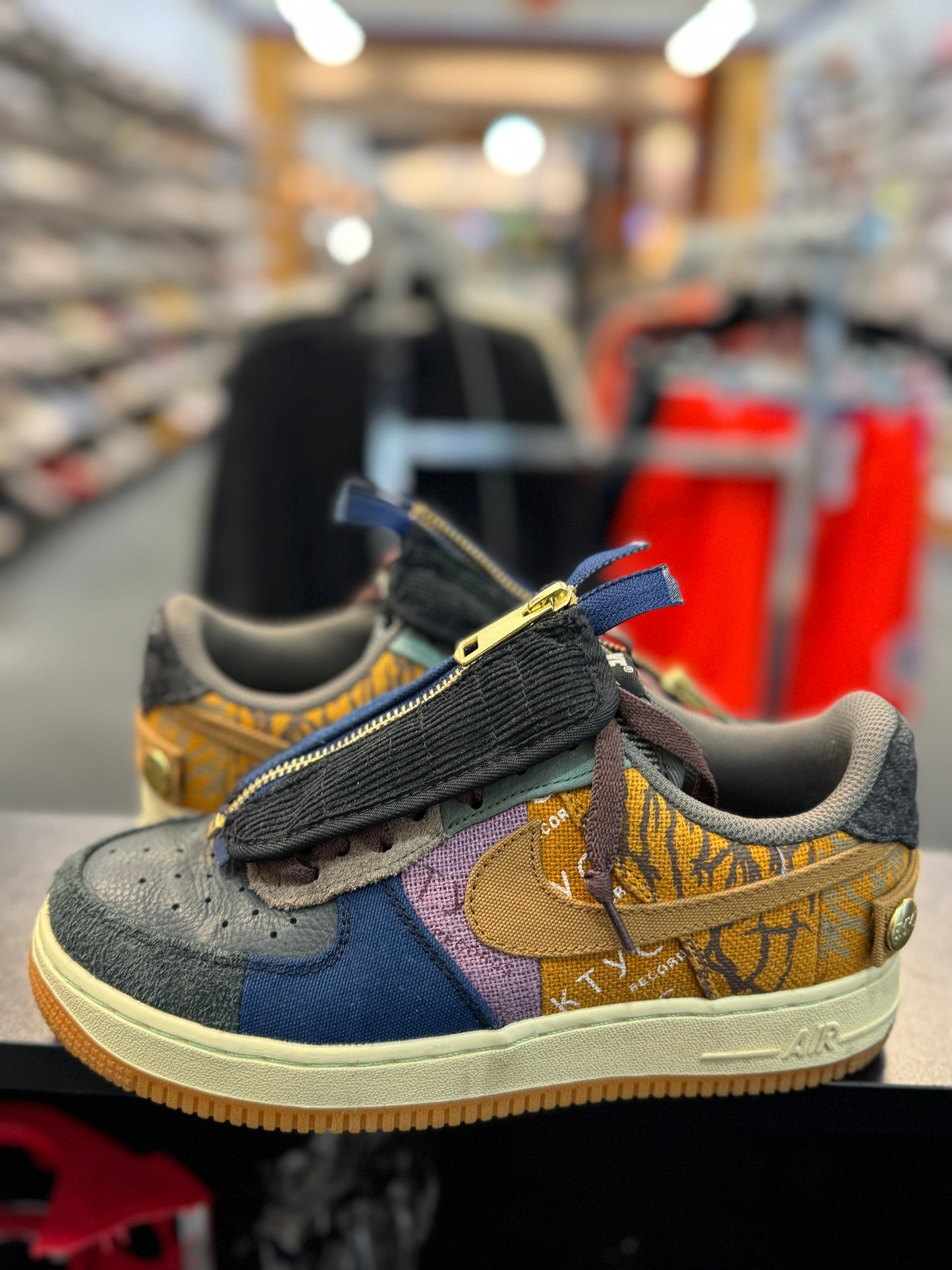 *USED* Nike Air Force 1 Low Travis Scott Cactus Jack