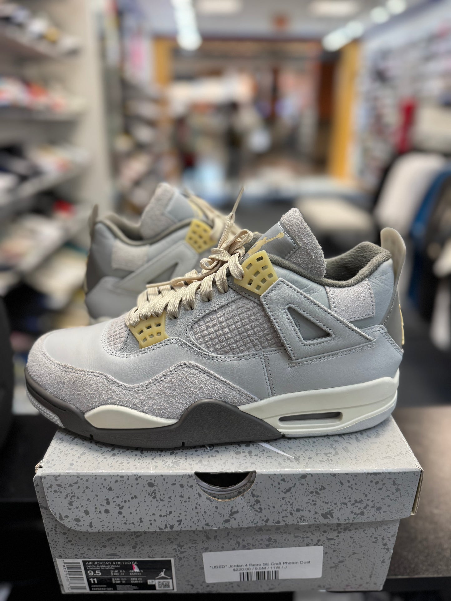 *USED* Jordan 4 Retro SE Craft Photon Dust