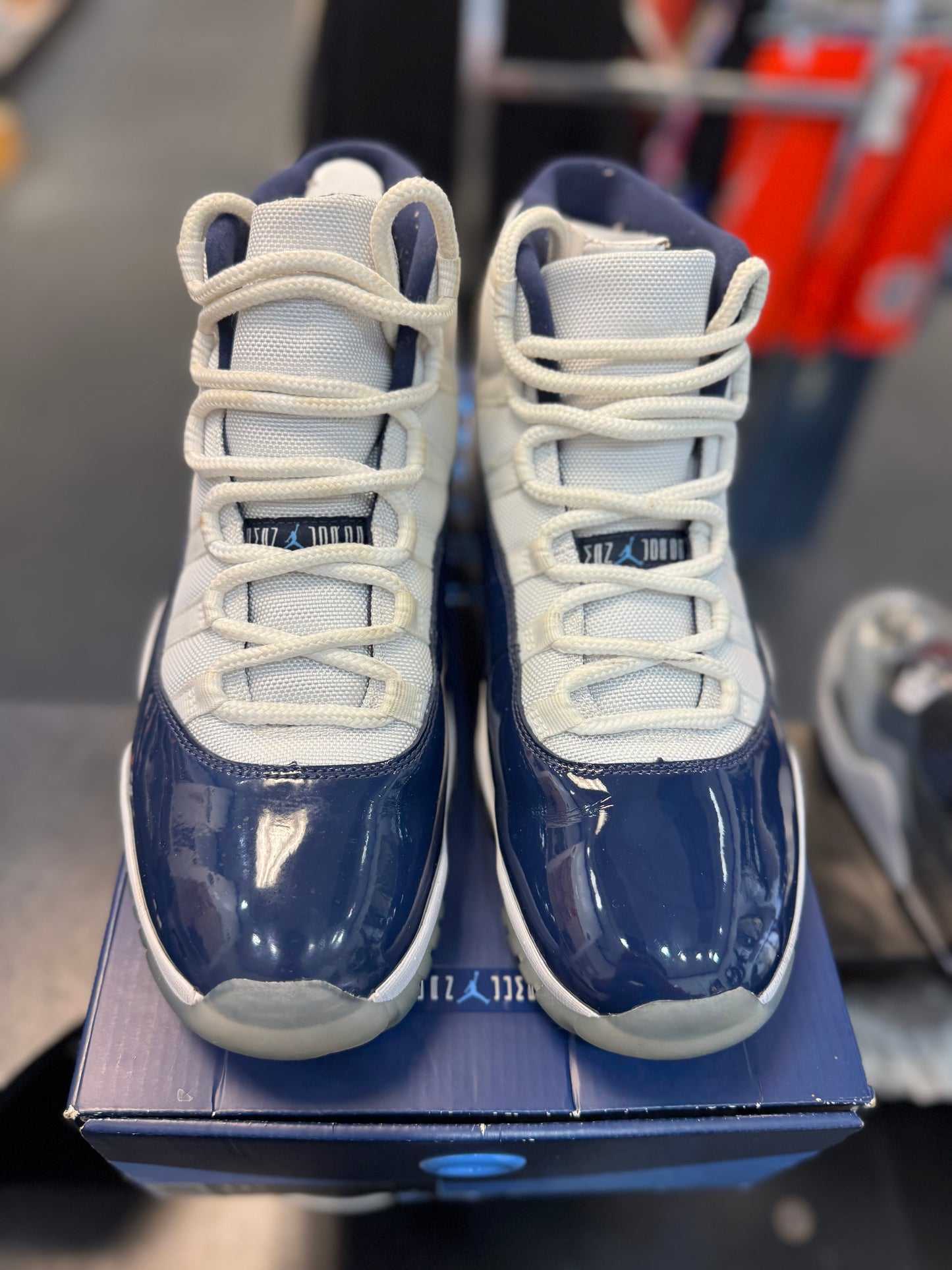 *USED* Jordan 11 Retro UNC Win Like 82