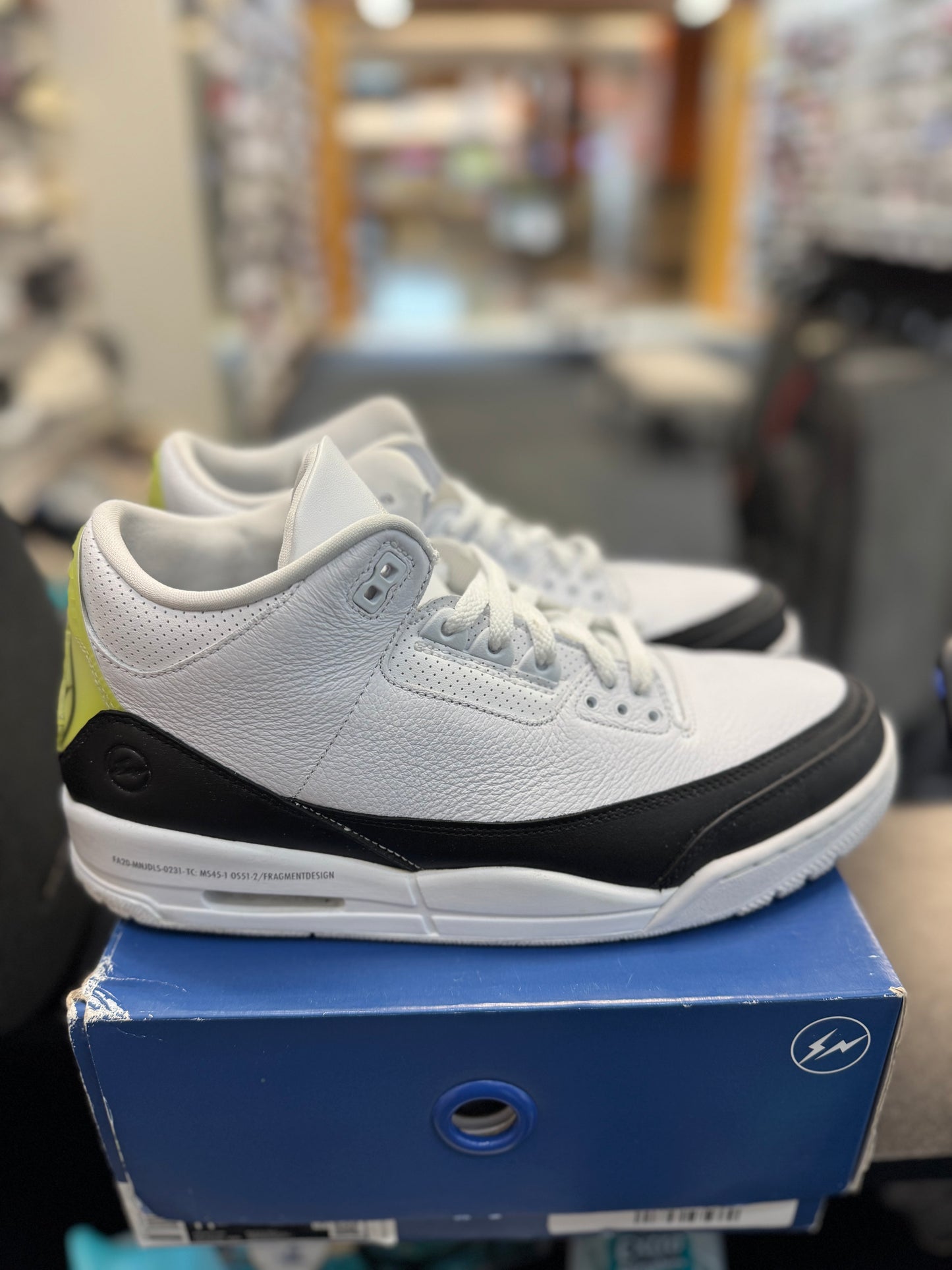 *USED* Jordan 3 Retro Fragment