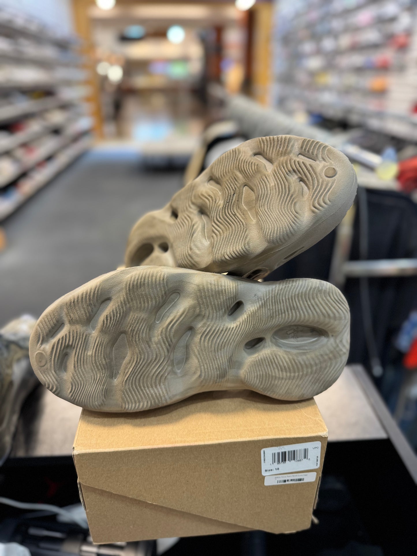 *USED* adidas Yeezy Foam RNNR Stone Sage