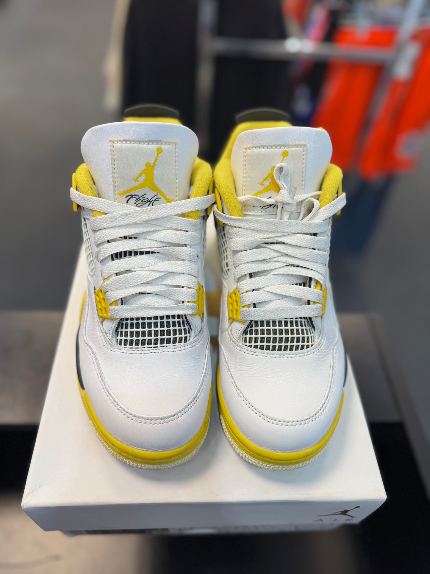 *USED* Jordan 4 Retro Vivid Sulfur