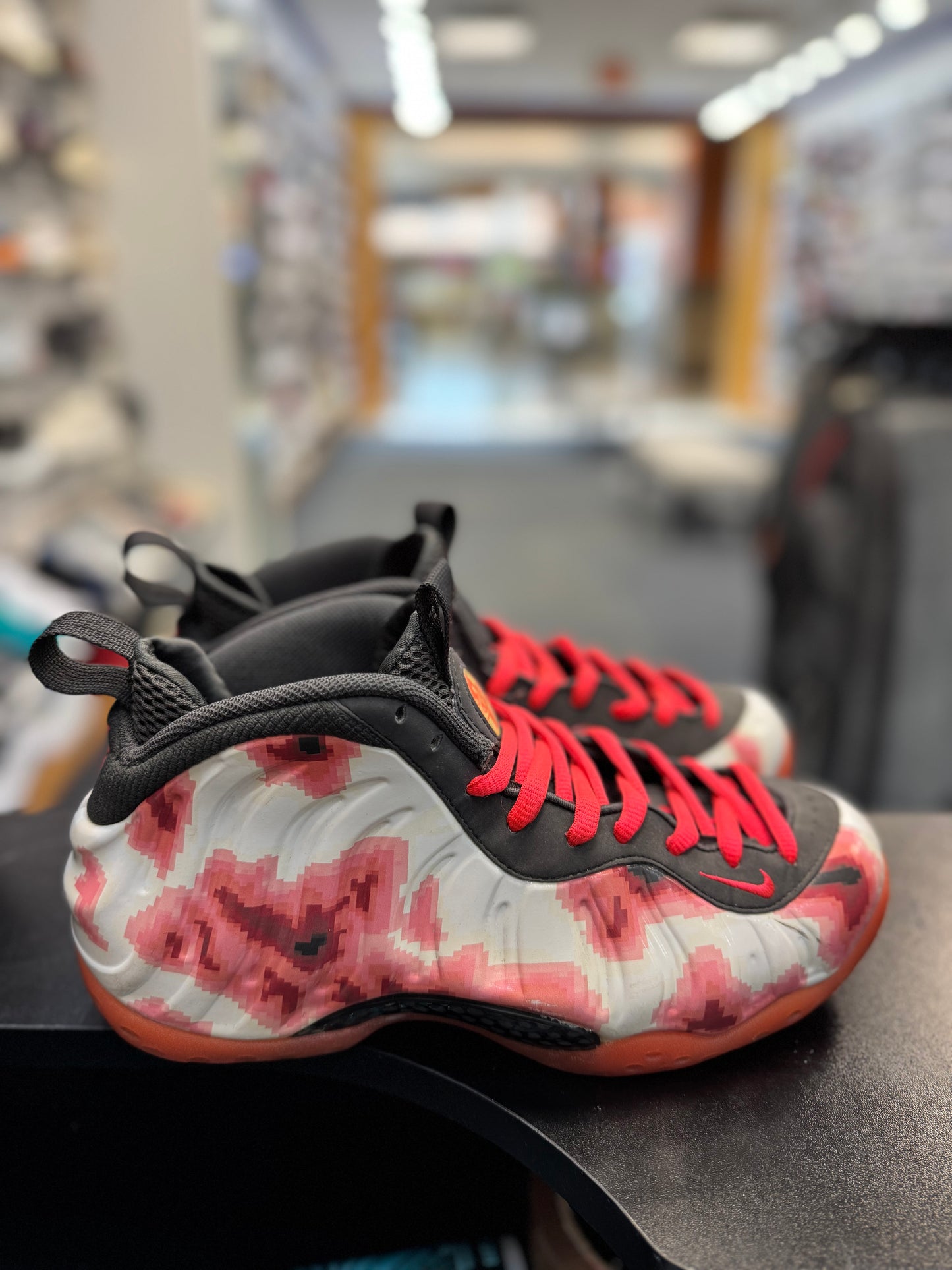 *USED* Nike Air Foamposite One Thermal Map