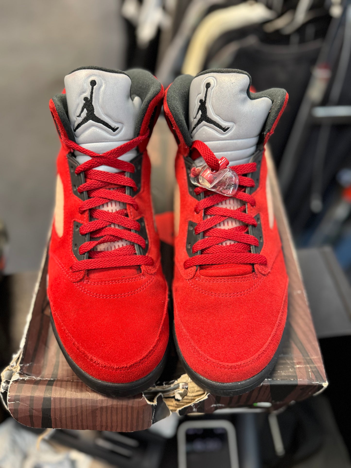 *USED* Jordan 5 Retro Raging Bull Red (2021)