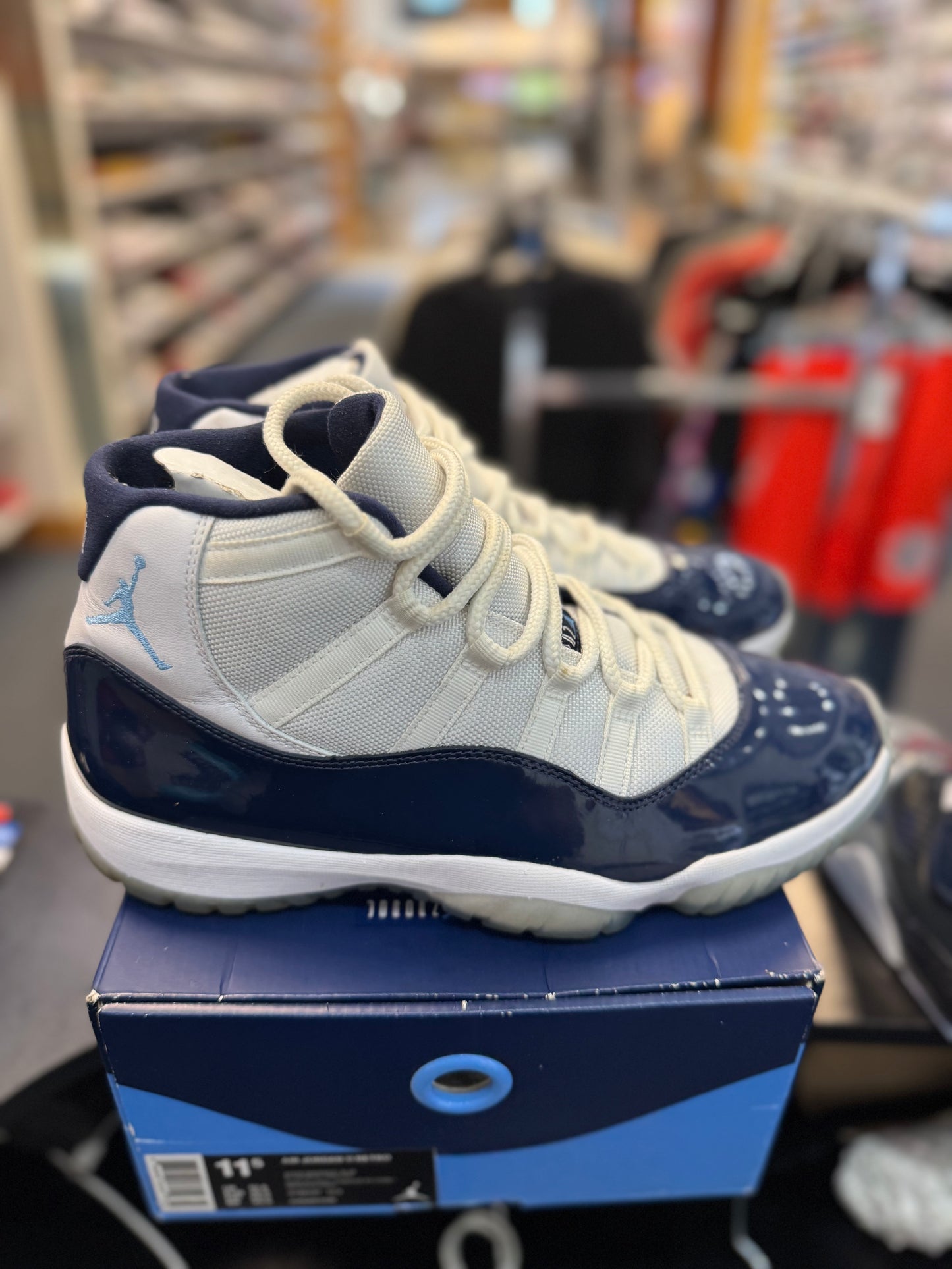 *USED* Jordan 11 Retro UNC Win Like 82