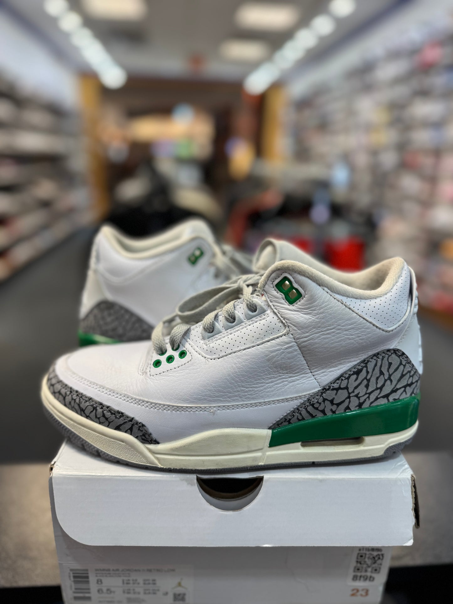 *USED* Jordan 3 Retro Lucky Green