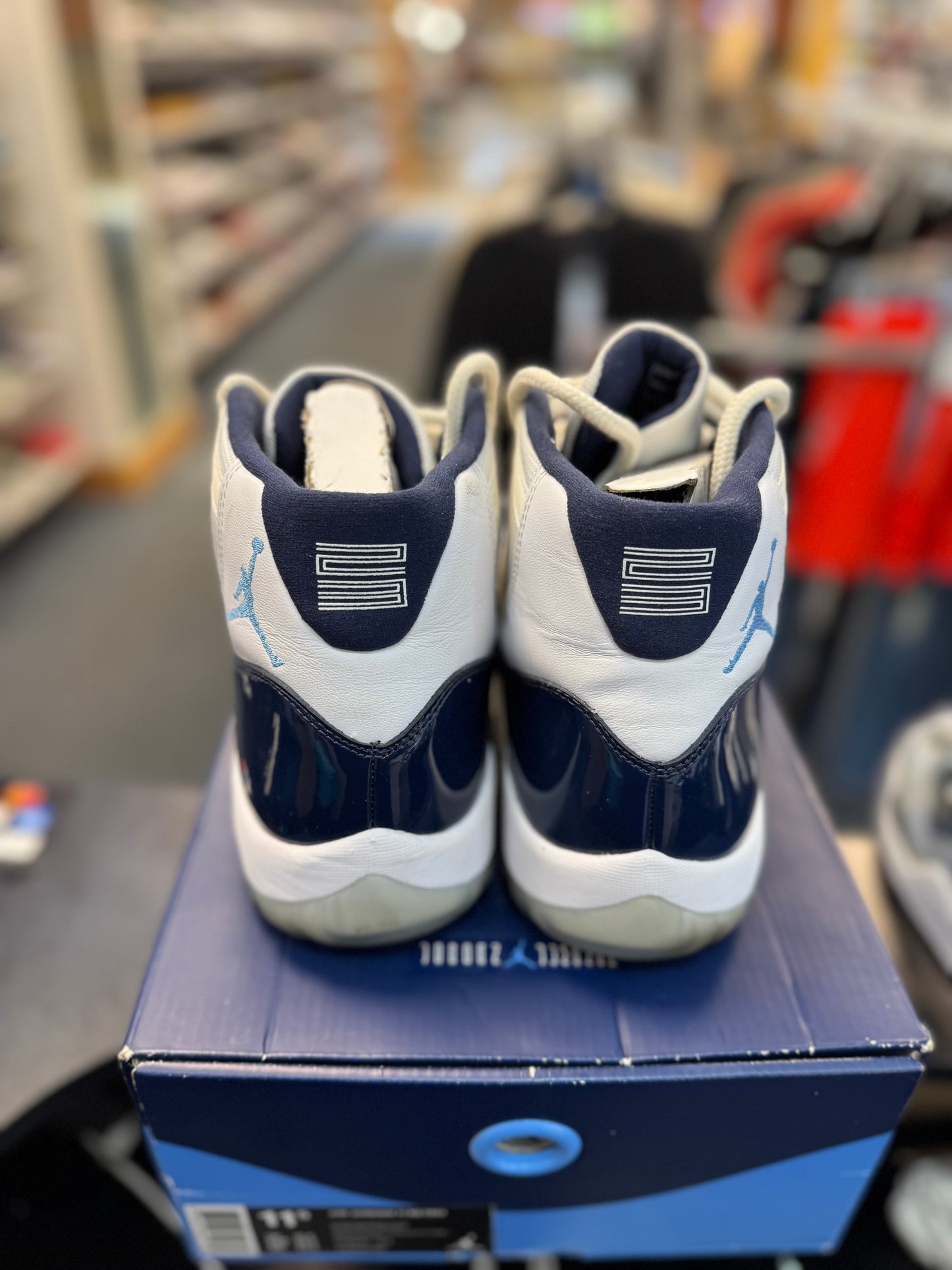 *USED* Jordan 11 Retro UNC Win Like 82