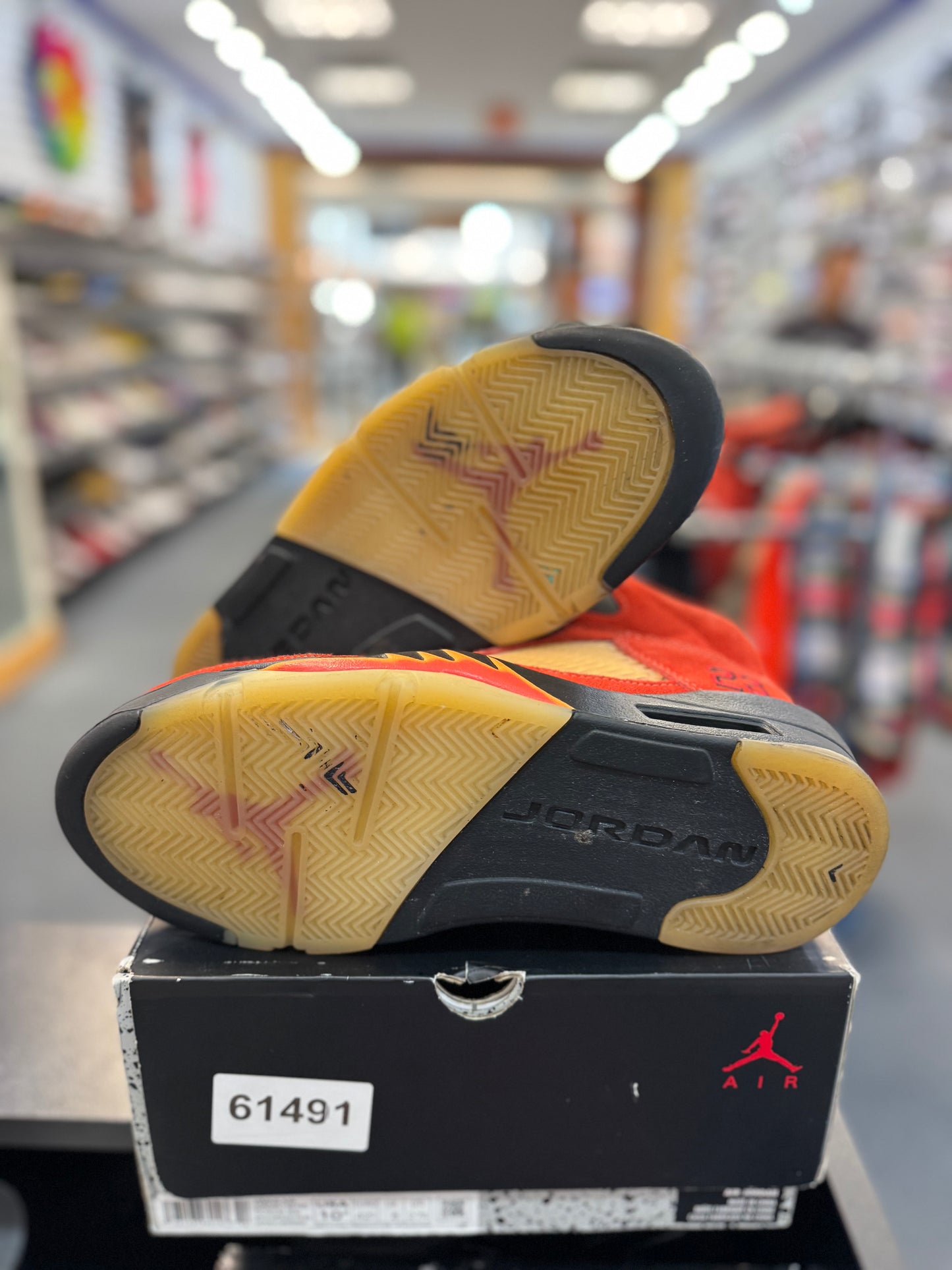 *USED* Jordan 5 Retro Dunk On Mars