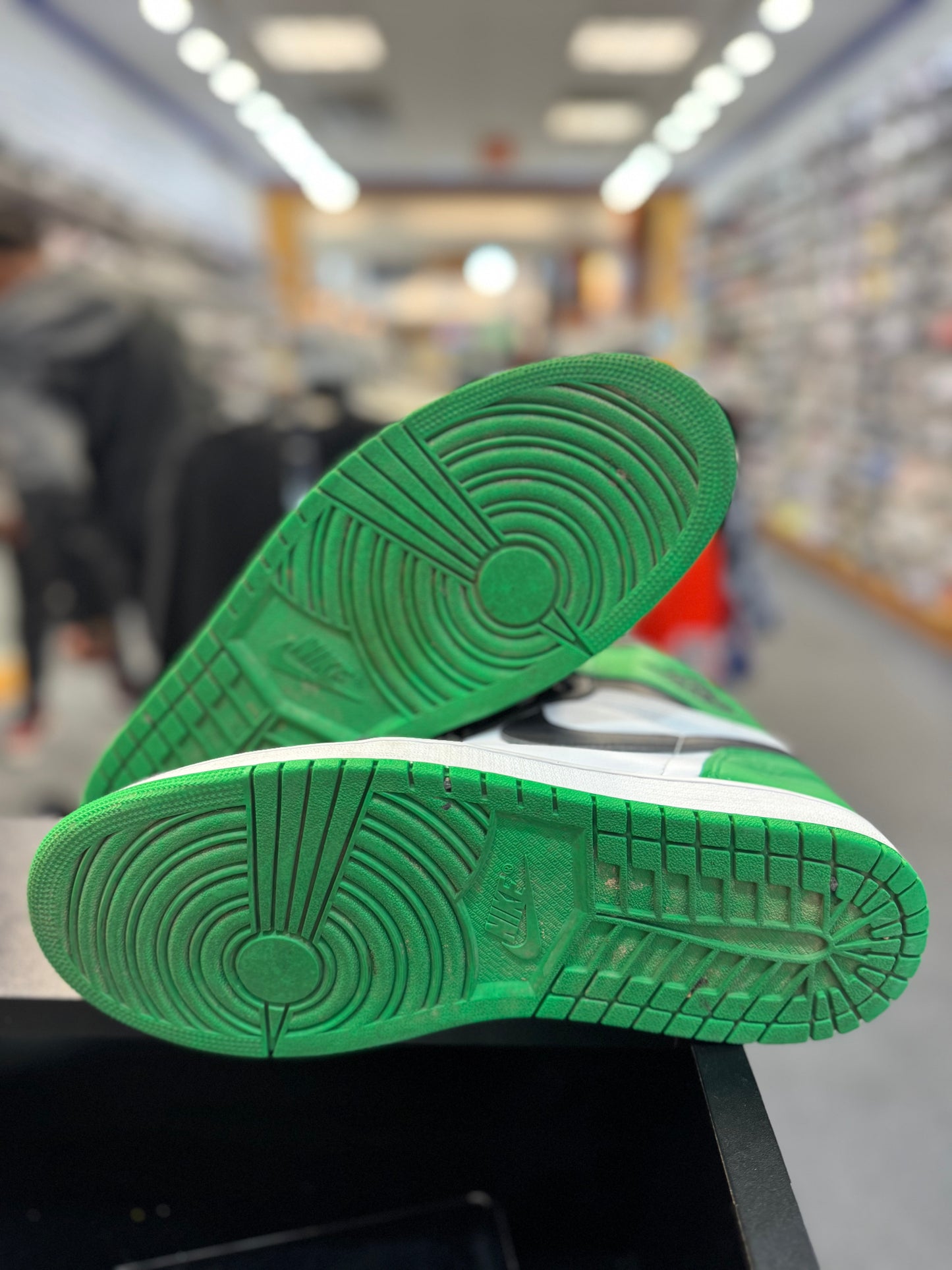 *USED* Jordan 1 Retro High OG Lucky Green