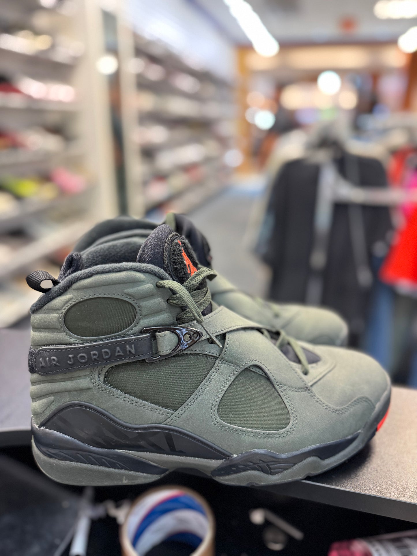 *USED* Jordan 8 Retro Take Flight Undefeated