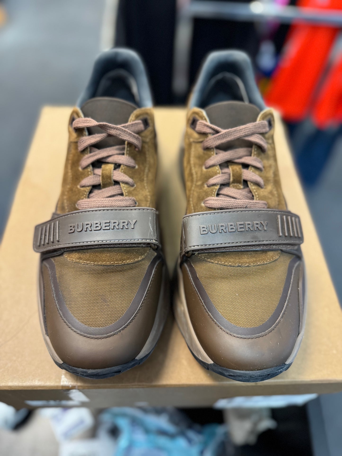 *USED* Burberry Ramsey Brown Check Suede