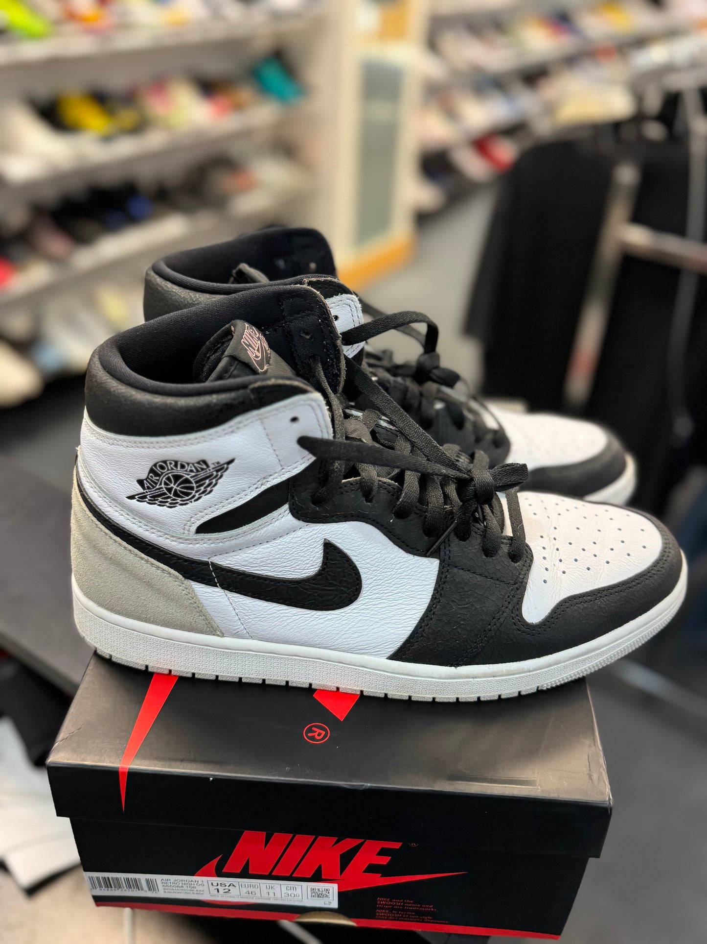*USED* Jordan 1 Retro High OG Bleached Coral