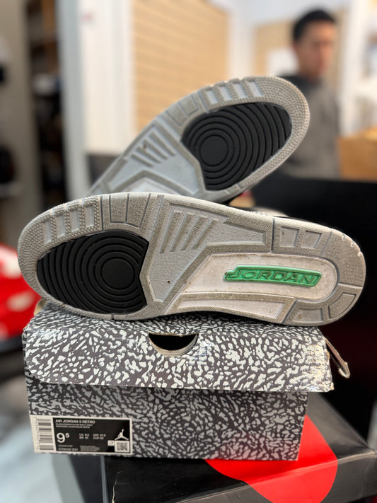 *USED* Jordan 3 Retro Green Glow