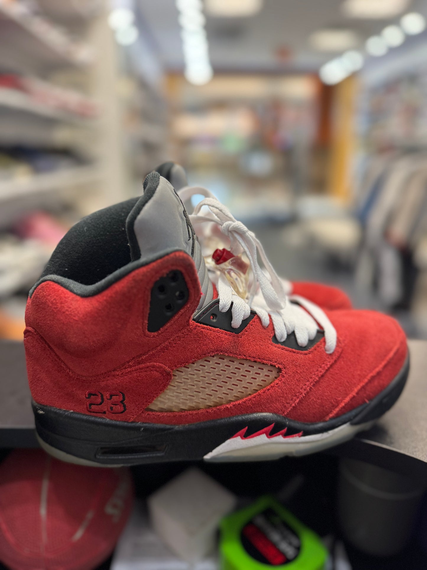 *USED* Jordan 5 Retro Raging Bull Red (2021)